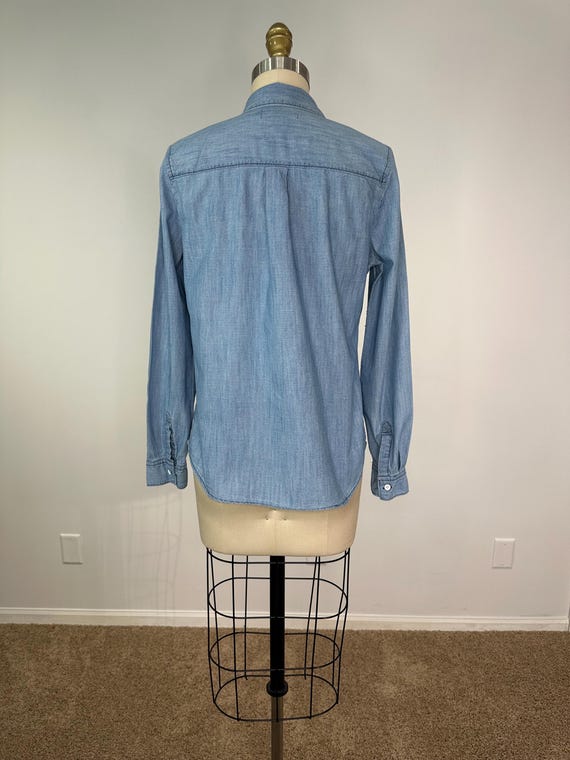 Old Navy Chambray Button Down Top - image 4