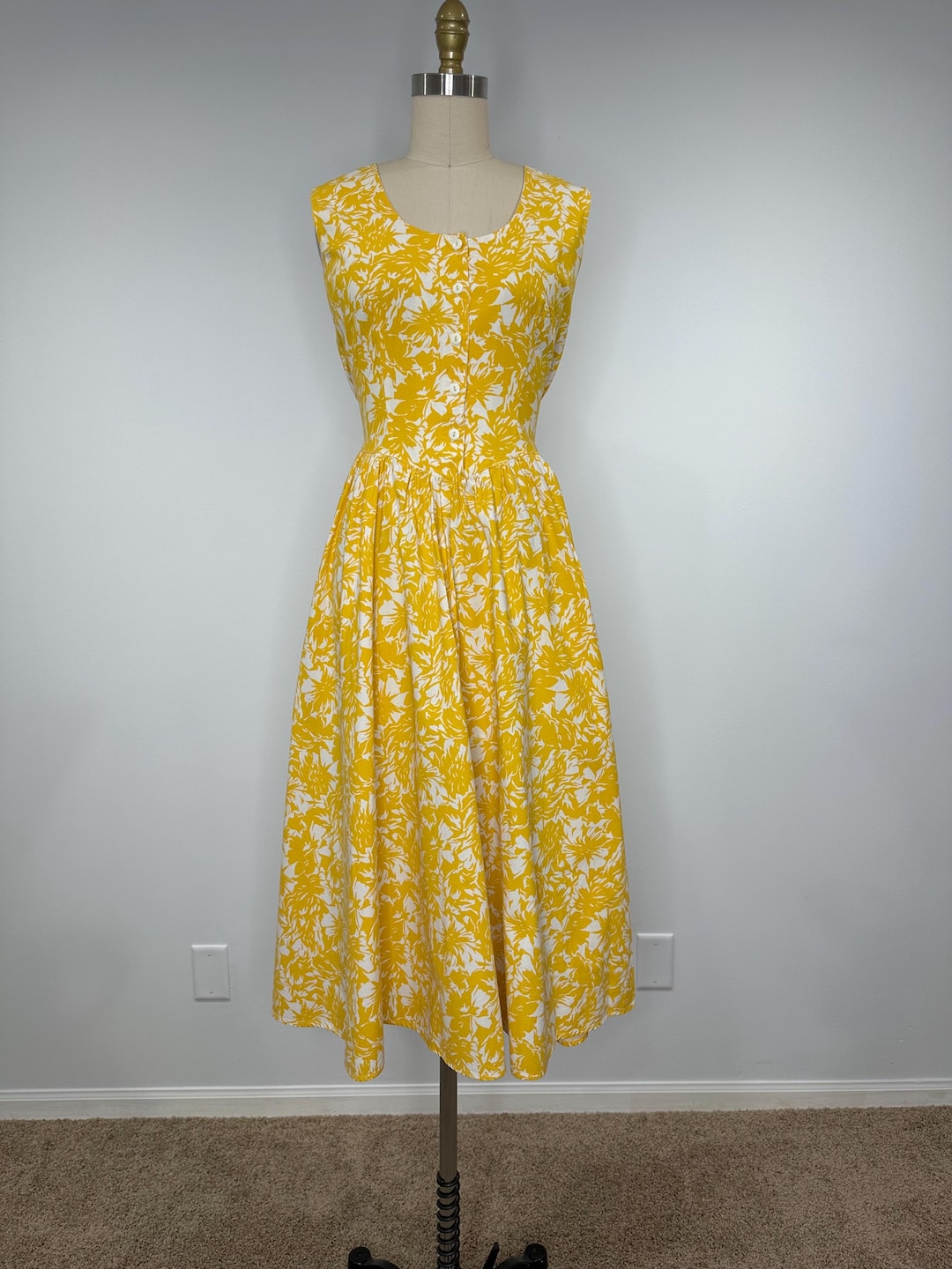 Vintage Yellow and White Flower Fit and Flare Dress Vintage Yellow and White Flower Fit and Flare Dress