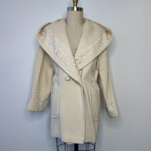 Vintage Embroidered Hoodie Cream Wool Coat
