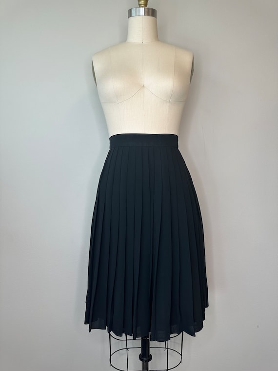 JH collectibles Black Pleated Skirt