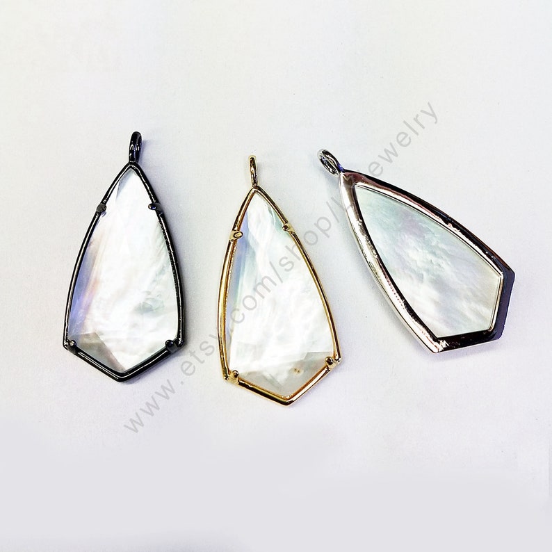 white shell pendant drop shape pendant bezel charm for necklace making L395 Natural shell pendant pave clear quartz pendant