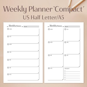 Könnte beinhalten: Ein schwarz-weißer druckbarer Wochenplaner mit einem Kontrolllistenbereich. Der Planer ist für US Half Letter oder A5 Papiergröße konzipiert.
