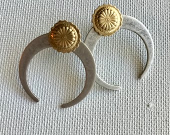 Stud Concho crescent moon earrings
