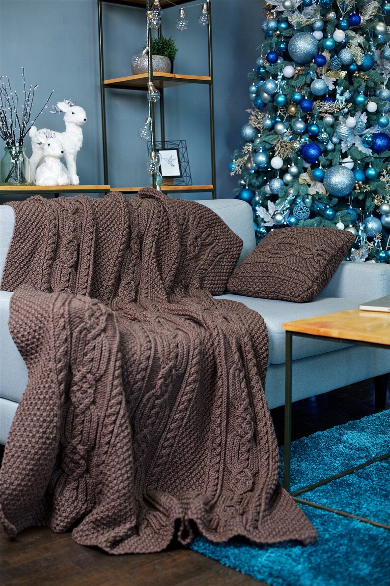 Stunning Cable Knit Blanket, Chunky Knit Blanket, Hand Knitted Throw