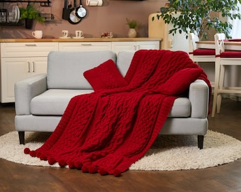 Gorgeous handmade blanket with pompones, red knitted blanket, cable knit blanket, Christmas blanket+ 2 pillow covers