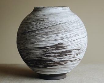 Hakeme white moon jar, handmade round stoneware ceramic vase