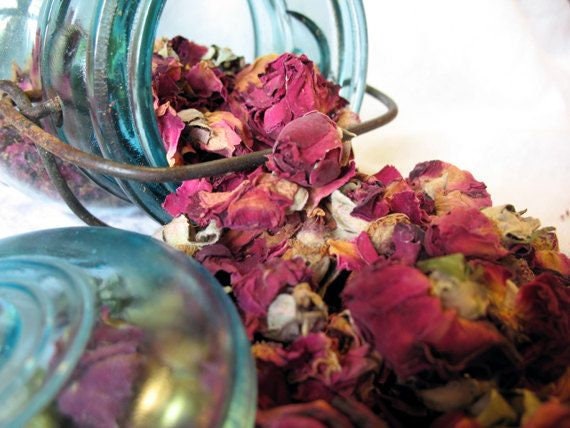 RED ROSE BUDS APOTHECARY. Dried Herbs. For Love, Trust & Innocence