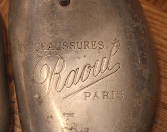 Paar alte Schuhspanner Maison RAOUL PARIS – Boulevard Hausmann – Frankreich Ende des 19. Jahrhunderts, Anfang des 20. Jahrhunderts.