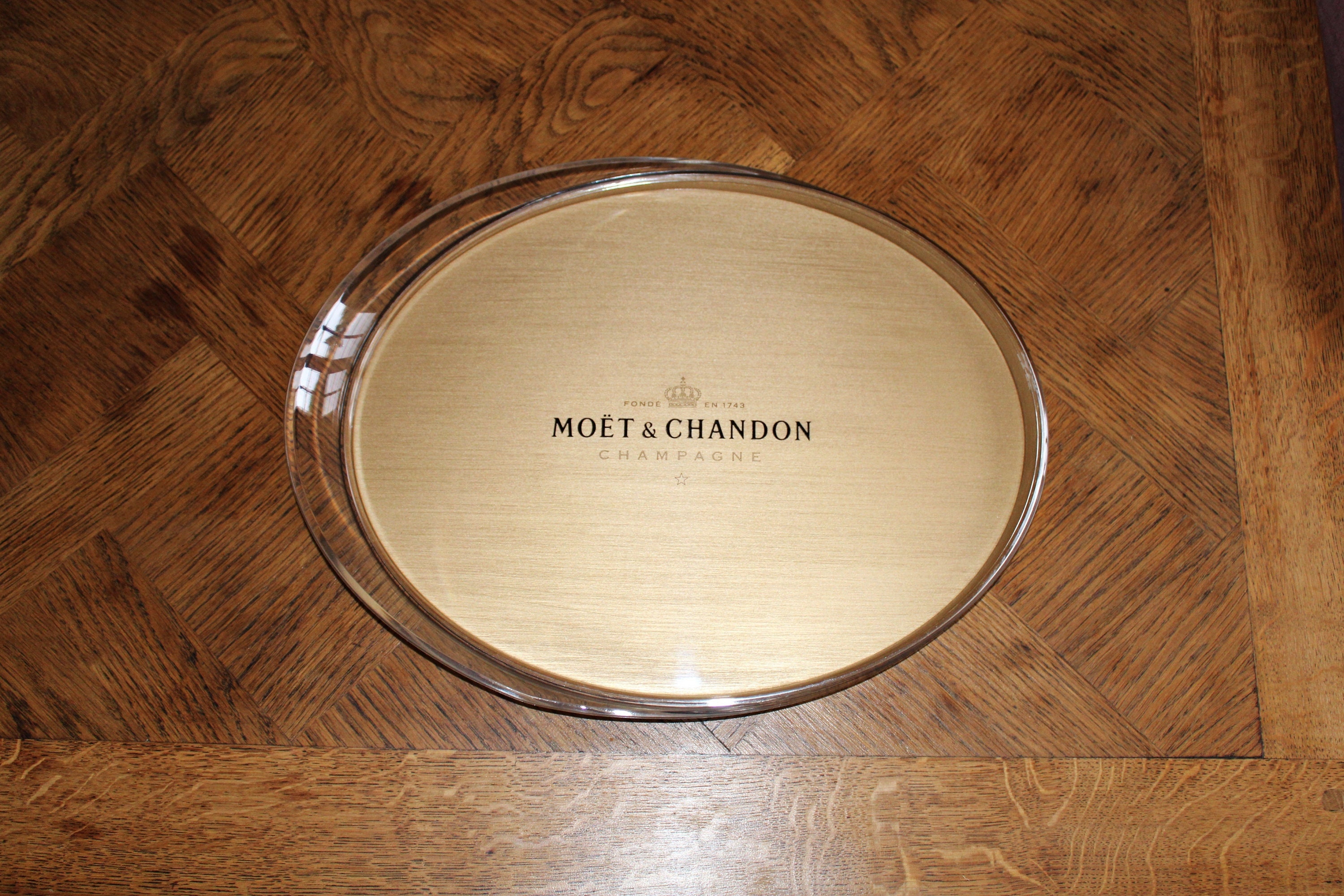 Très Rare Plateau Prototype Moët & Chandon France Prestige Doré