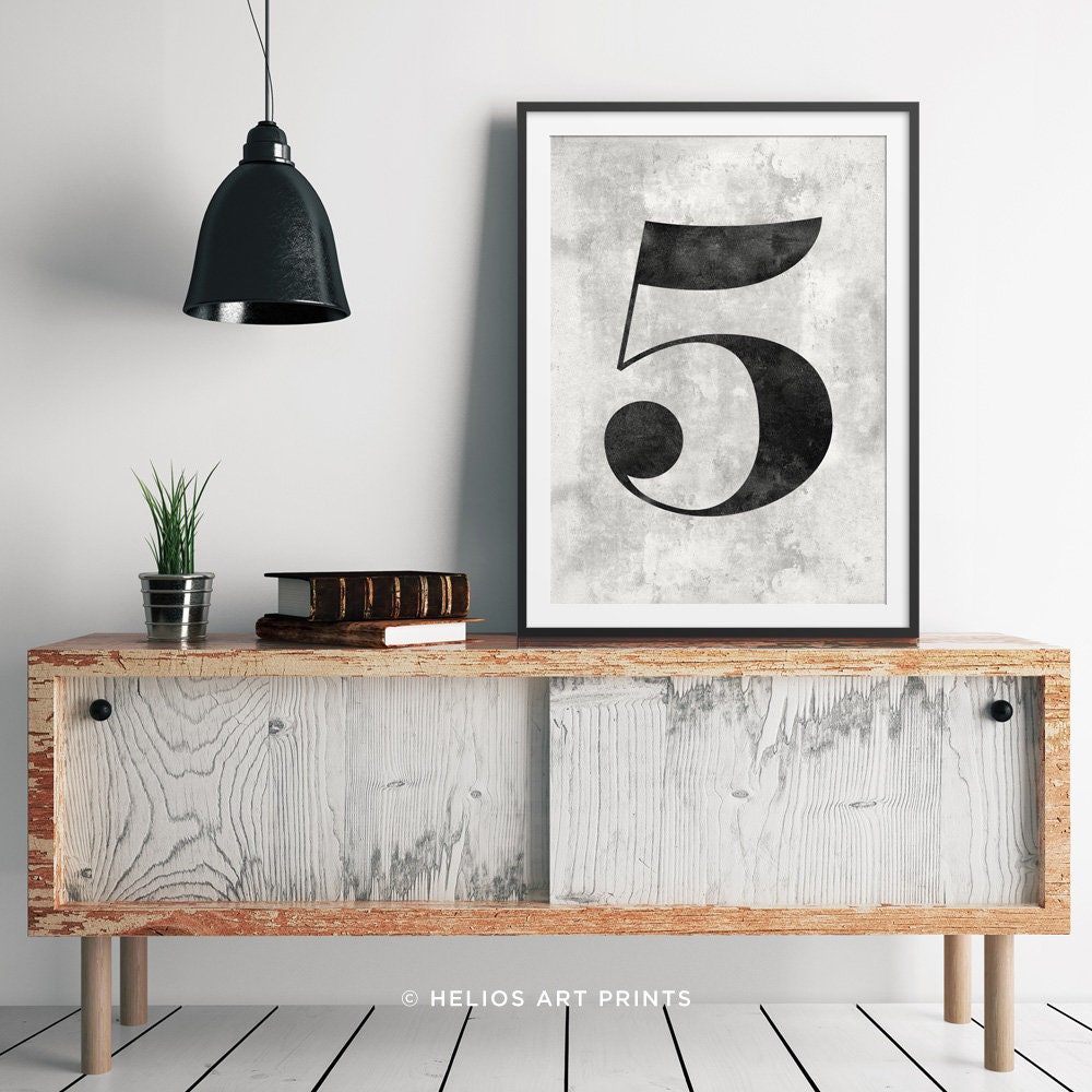 アート・デザイン・音楽 Design from Scandinavia No. 5 Elegant Number Five Print. Distressed 5 Classic Typeface