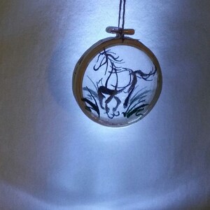 Boîte décorative transparente cheval à accrocher