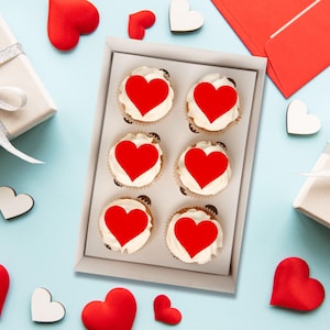 Red Love Herz Cupcake Toppers - Essbare Kuchendekoration zum Valentinstag