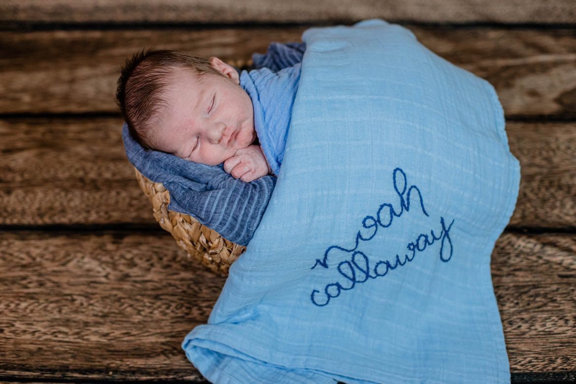 Hand Embroidered Baby Name Swaddle // Muslin Blanket //Name Announcement // Birth Announcement // Gender Reveal // Newborn Photos // Gift