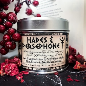 Helles und Persephone-Reines Sojawachs handgemachte Kerze-Griechische Mythologie / Romanze inspiriert-Granatapfel, Persimmon und Mahagoniholz