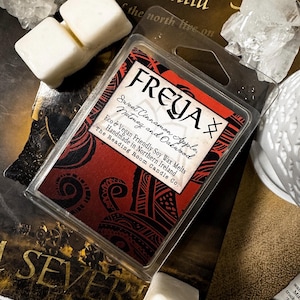 Freya Soy Wax Melts: Sweet Cinnamon Apple, Nutmeg & Oakwood, Norse Mythology Inspired