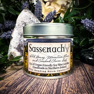 Sassenach- pure sojawas handgemaakte kaars- geur van de Schotse Hooglanden: wilde honing, bergflora en fijngemalen klaverblad