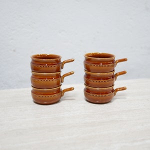 Serie van 6 vintage Scandinavische keramische kopjes van de Höganäs Keramik fabriek