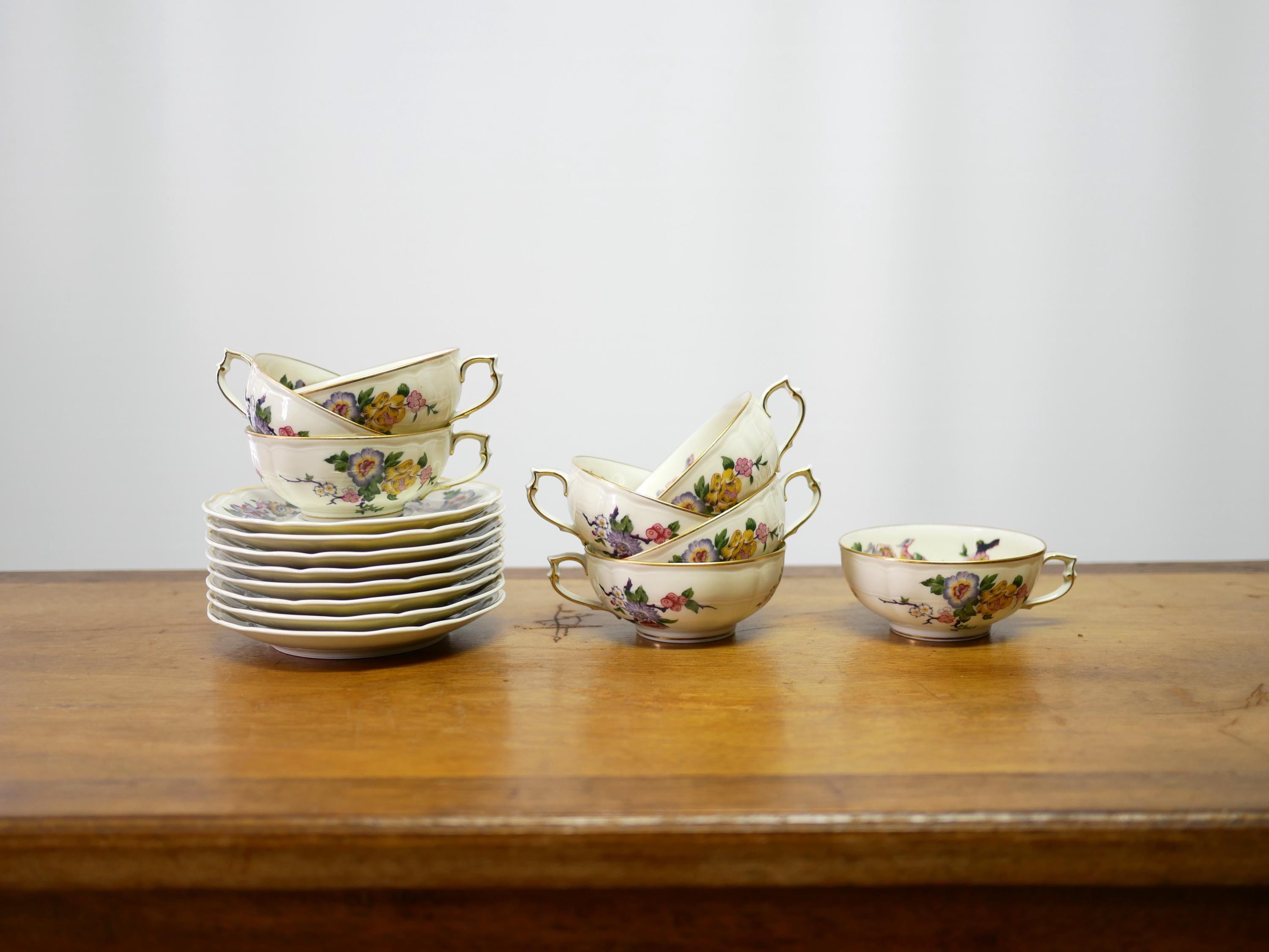 Set of 8 Limoges porcelain teacups and saucers by the Bernardaud factory