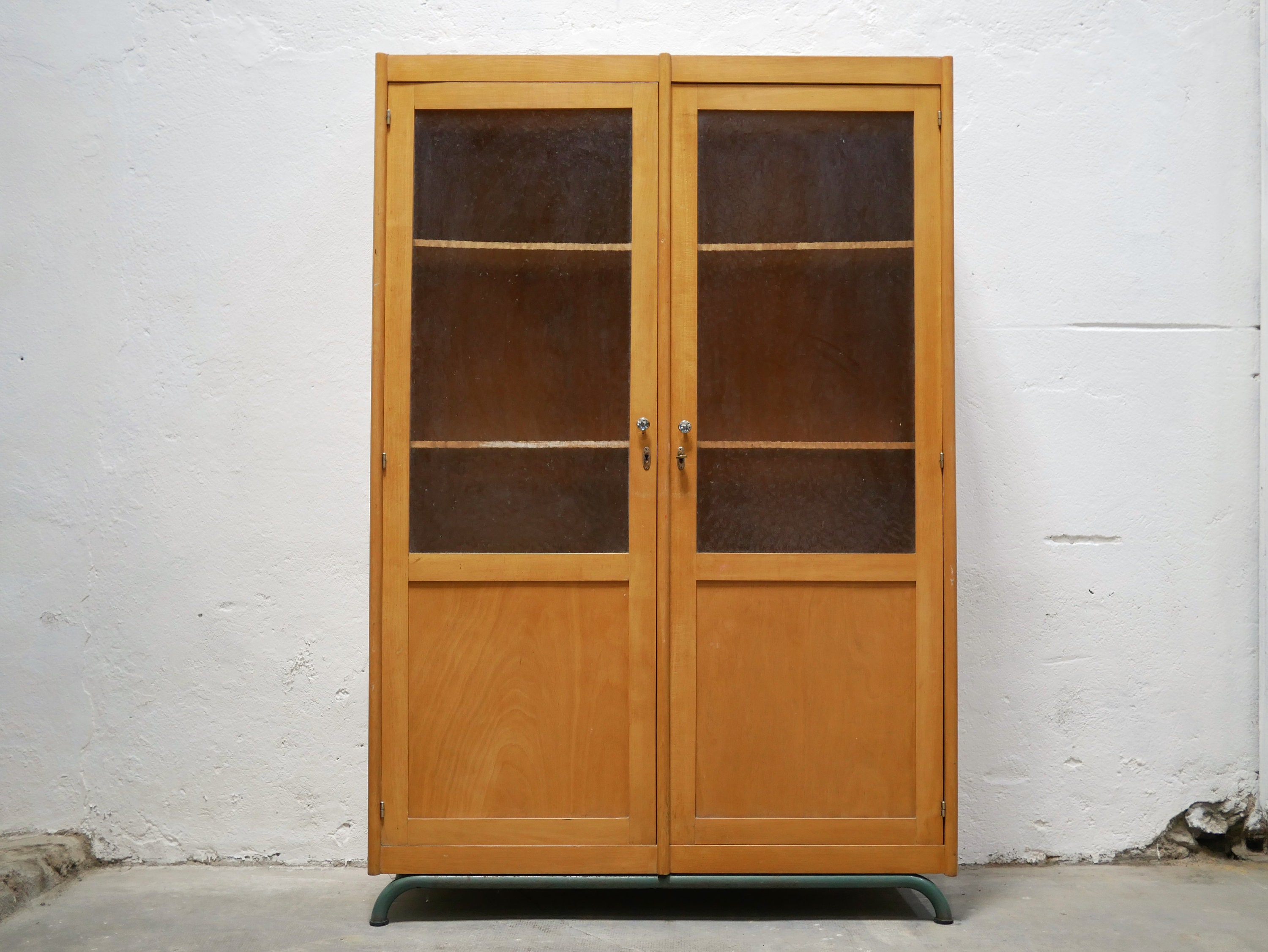 Armoire Bibliothèque d'école Vintage