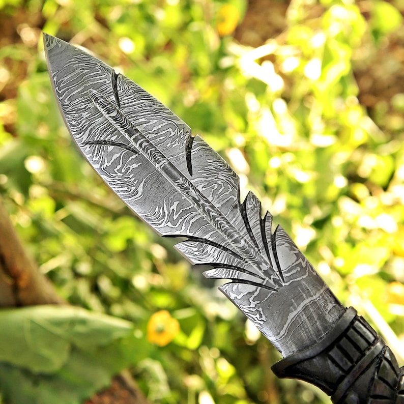Cuchillo vikingo Bowie hecho a mano, cuchillo de caza de acero de Damasco, regalo elegante para él, regalo de cumpleaños y aniversario para esposo, novio, regalo del Día del Padre imagen 11