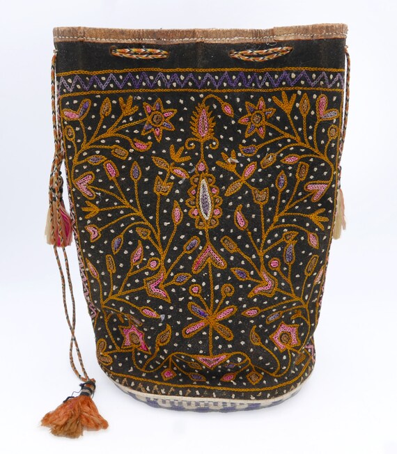 Antique Ornate Embroidered Barrel Purse India Hun… - image 2