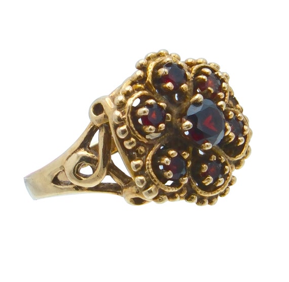 Vintage 10k gold Garnet Ornate Flower Ring