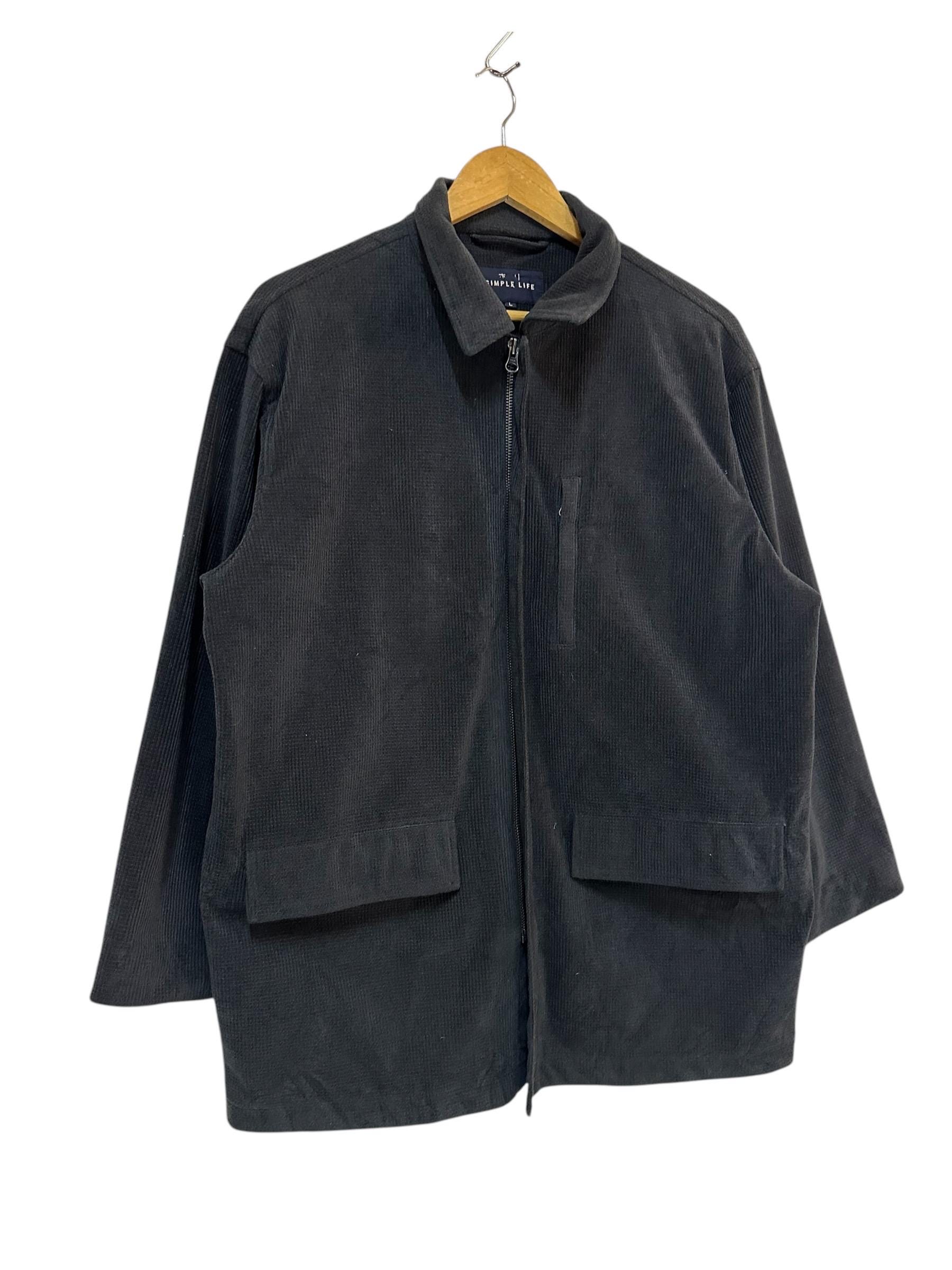 【80s】Euro Vintage Black Corduroy Coat 80s Ruffled Black Corduroy Jacket | S-M - Lucky Vintage