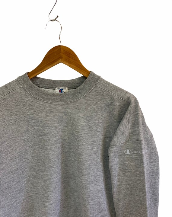 Champion crewneck small logo new arrivals