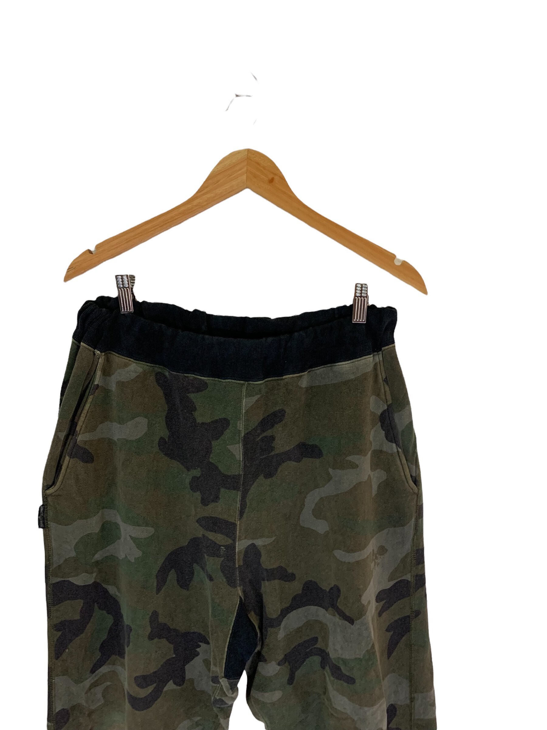 【SATIIIZ】Bark Vintage Camo Bermuda Pants Bark Vintage Camo Bermuda Shorts - satiiiz