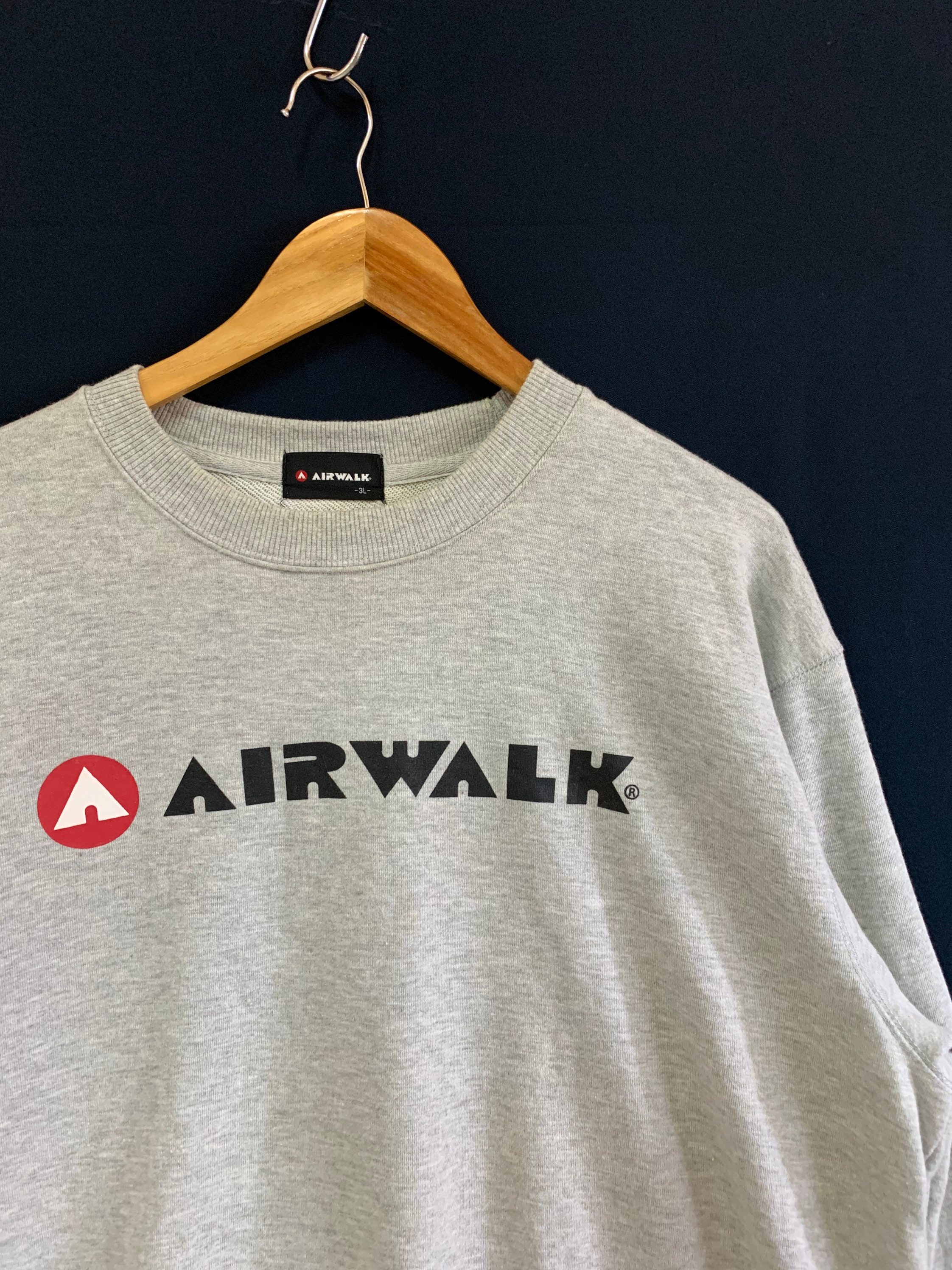 Vintage 90s Airwalk Sweatshirt Jumper Pullover Big Logo Hip Hop 
