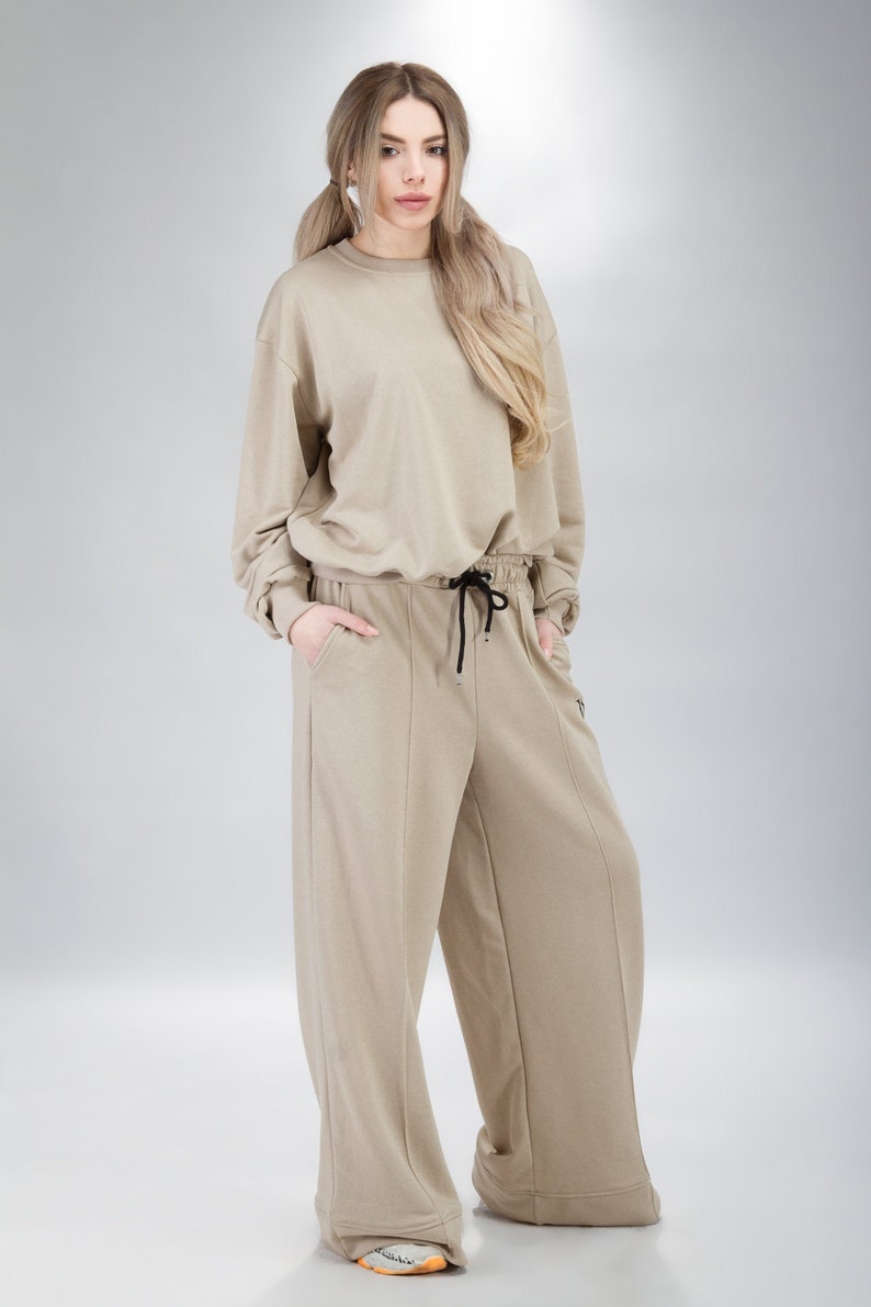 ladies baggy tracksuit bottoms
