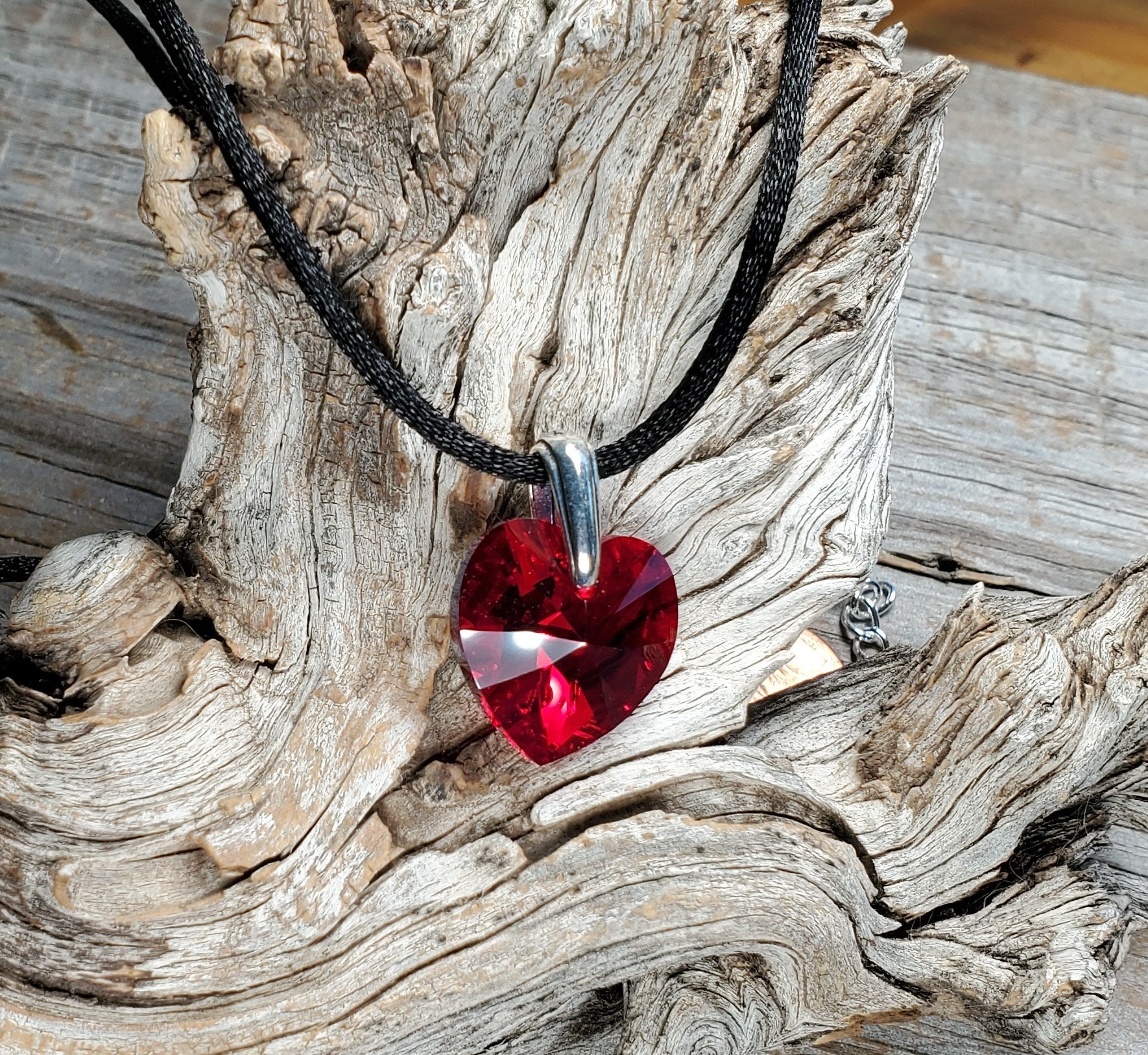 ネックレス・ペンダント [KINDABABY] red heart point crystal necklace 50a83e7c-b6ac-47fe-9880-