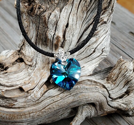 Collier Cœur Cristal Bleu Un Bisou Pour Mon Amour - Chaîne 18 Pouces, Cuivre Et Zircon, Neuf Sans Boîte