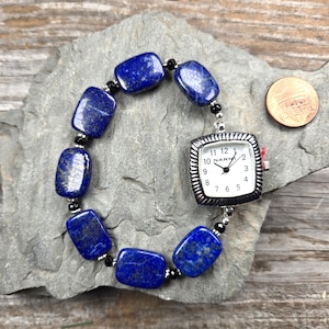 Montre bleue en lapis-lazuli avec pierres précieuses, cordon extensible très résistant, plusieurs tailles