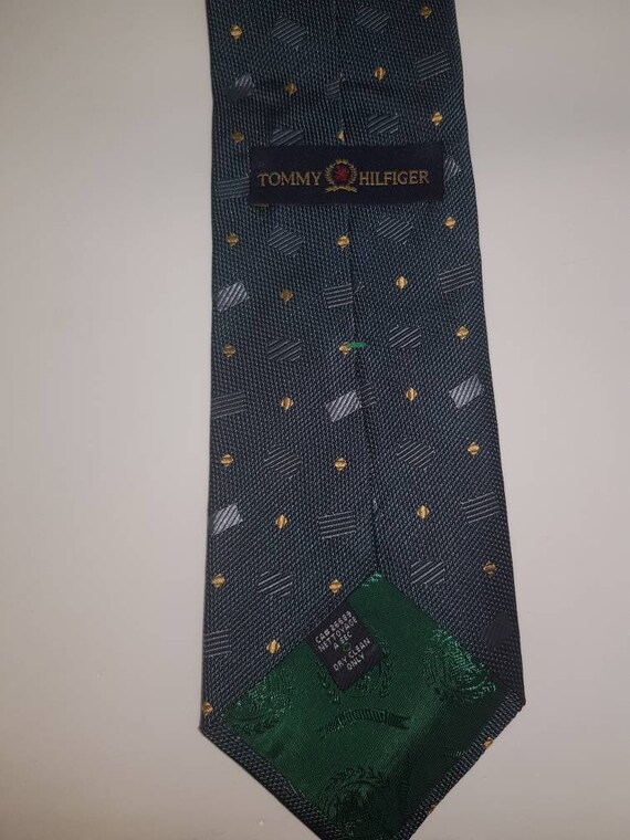 tommy hilfiger neck tie