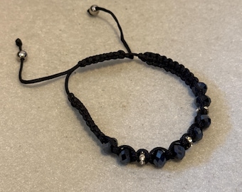 Adjustable black beaded bracelet