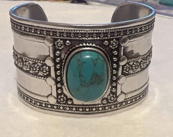 Lucky turquoise bangle