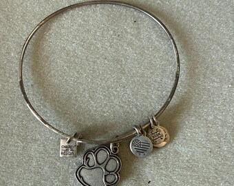 Alex and Ani paw bracelet