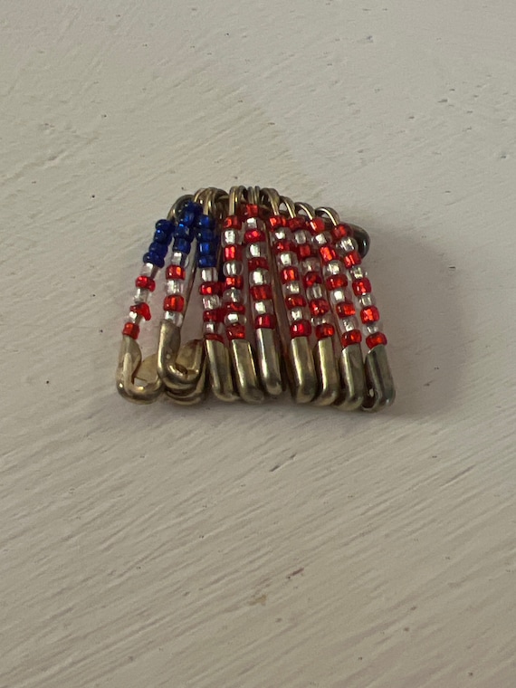 safety pin american flag Gem