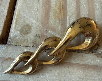 Mittens brooch