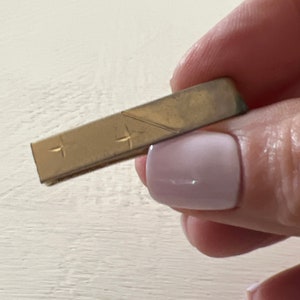 Vintage mens gold tie clip