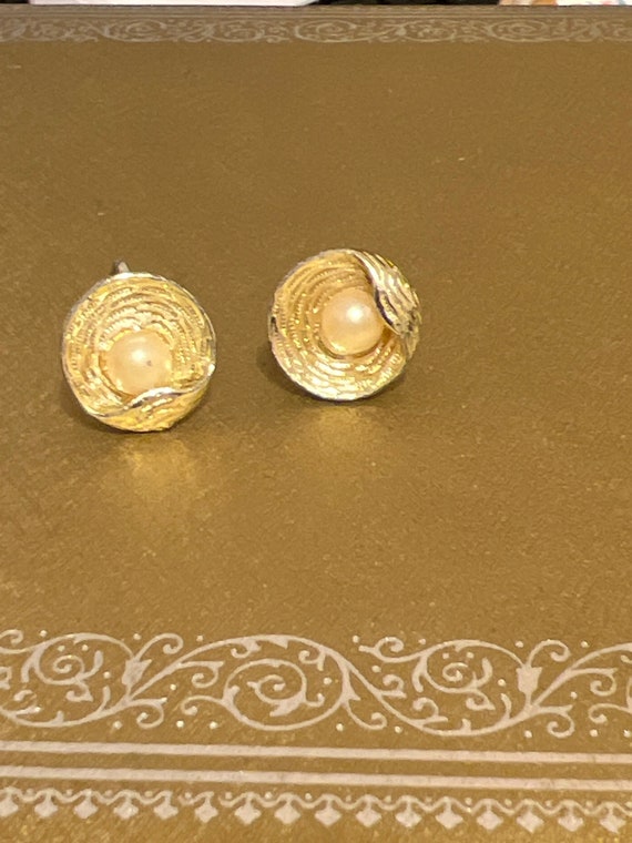 Vintage Screw Back Pearl Earrings Etsy