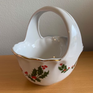 Christams Holly Vintage Porcelain Small Baskert