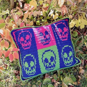 Skull Cushion ***PDF Tapestry Crochet Pattern******