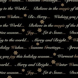 Op de afbeelding: Zwarte stof met witte tekst en gouden sneeuwvlokken. De tekst bevat feestelijke groeten zoals "Prettige Feestdagen", "Vrolijk Kerstfeest" en "Let it Snow". Een feestelijk ontwerp voor knutselwerk.