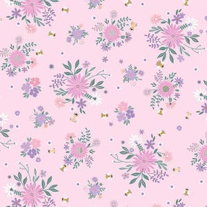 Könnte beinhalten: Ein sich wiederholendes Muster aus rosa, lila und weißen Blumen mit grünen Blättern und kleinen gelben Bienen auf hellrosa Hintergrund. Das florale Design umfasst verschiedene Blumenarten und -größen und schafft eine skurrile und fröhliche Ästhetik.