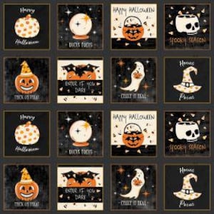 Può includere: Pannello in tessuto a tema Halloween con vari disegni quadrati con illustrazioni spettrali. Include gufi, zucche, fantasmi, pipistrelli, teschi e cappelli da strega. Testi inclusi.