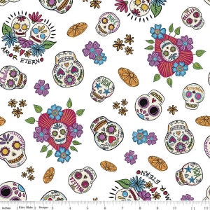 May include: White fabric featuring a repeating pattern of colorful sugar skulls, flowers, and decorative elements. The skulls have intricate designs and are surrounded by hearts, stars, and floral arrangements. Text includes "AMOR ETERNO", "VIDA", and "BELLEZA".
