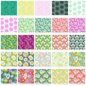Pode incluir: Uma coleção de vinte e cinco amostras de tecido com padrões diversos, incluindo folhas botânicas, margaridas, pinceladas abstratas e formas geométricas numa paleta vibrante de cores rosa, verde, amarelo, laranja e azul-petróleo.