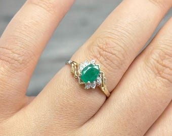 Smaragd und Diamant Bandring, 10K und 14K Gelbgold, Vintage Inspiration Geschenk für Sie